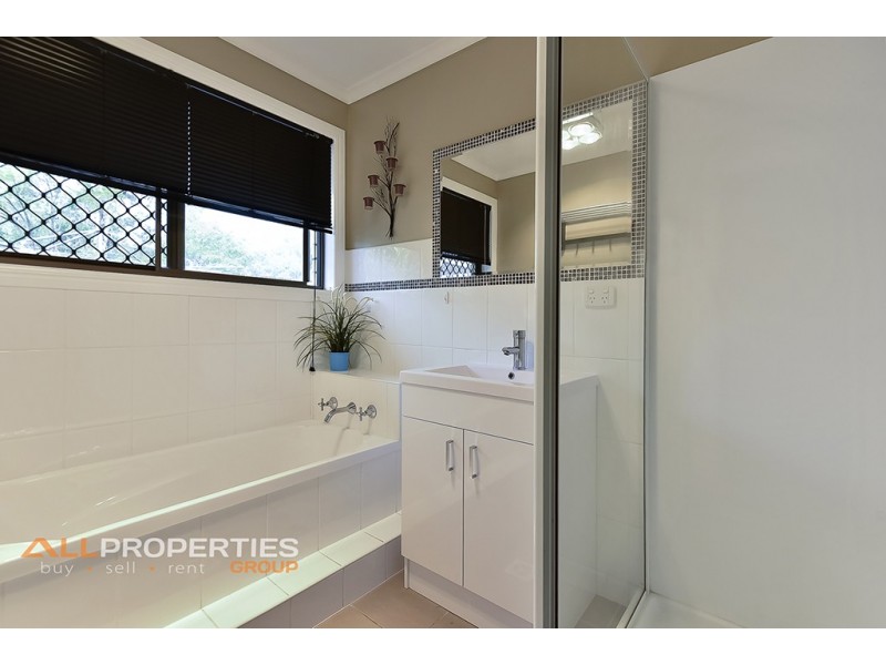 45 BENNETT DRIVE, Regents Park QLD 4118