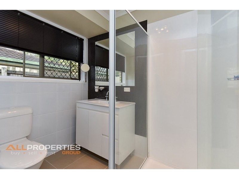 45 BENNETT DRIVE, Regents Park QLD 4118