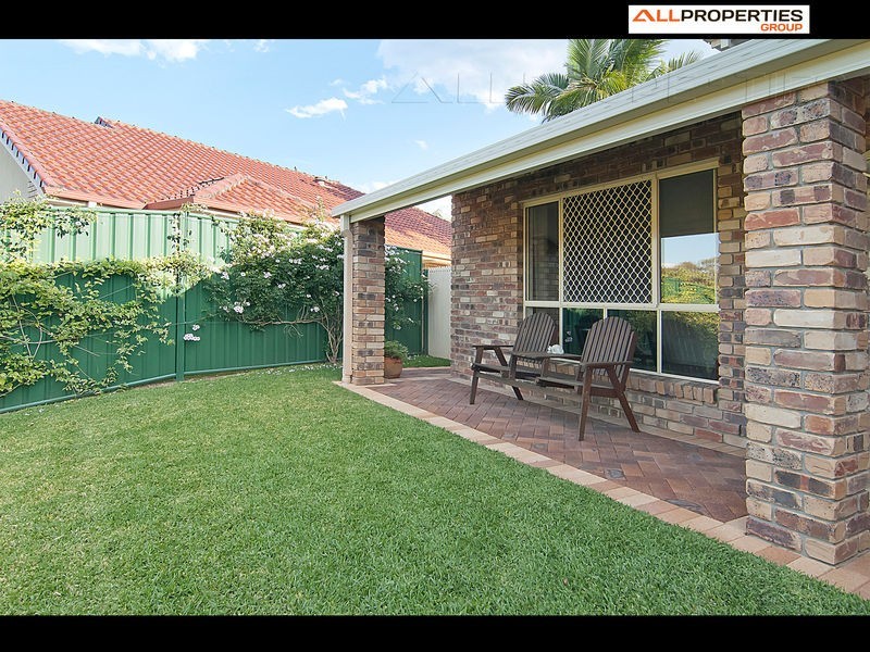 26 Como Place, Parkinson QLD 4115