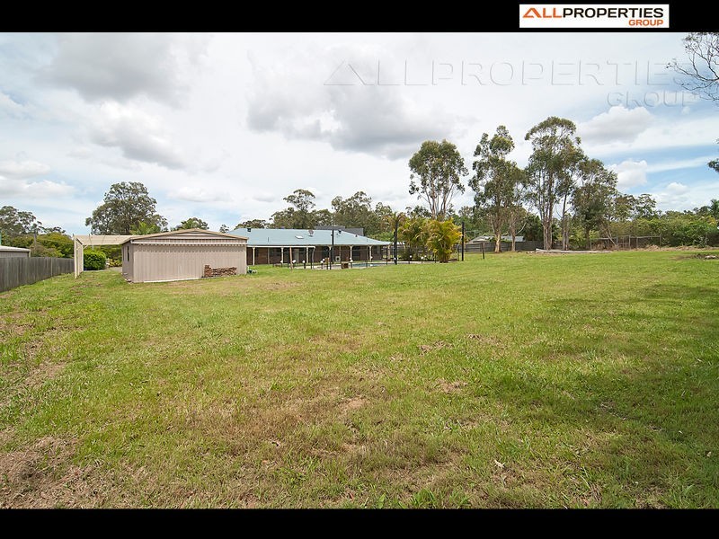 6 Staff Place, Forestdale QLD 4118