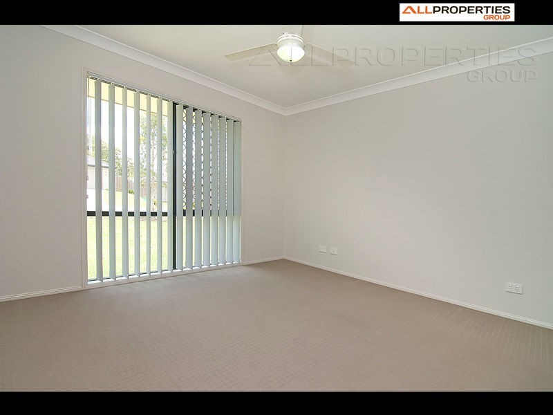 8 Juniper St, Heathwood QLD 4110