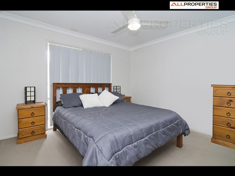 8 Juniper St, Heathwood QLD 4110