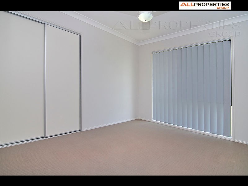 8 Juniper St, Heathwood QLD 4110