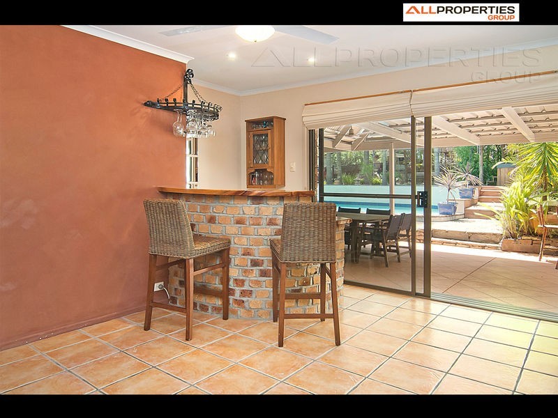 219 Forestdale Drive, Forestdale QLD 4118