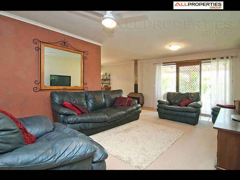 219 Forestdale Drive, Forestdale QLD 4118