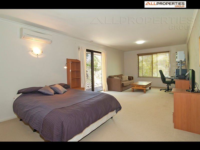 219 Forestdale Drive, Forestdale QLD 4118