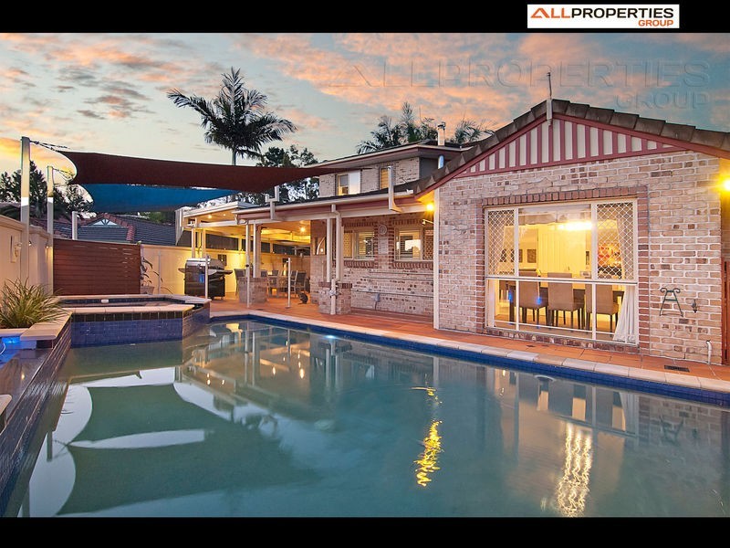 6 Sommerset close, Forest Lake QLD 4078