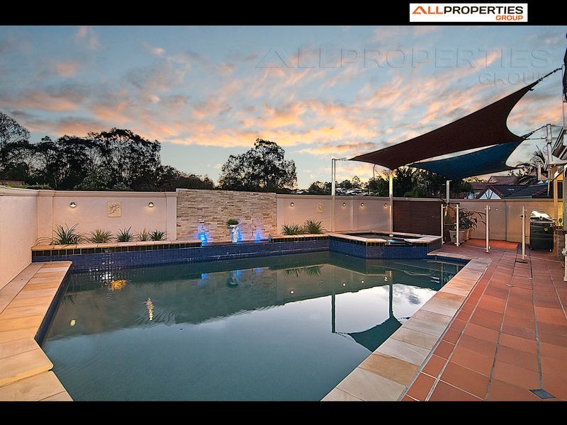 6 Sommerset close, Forest Lake QLD 4078