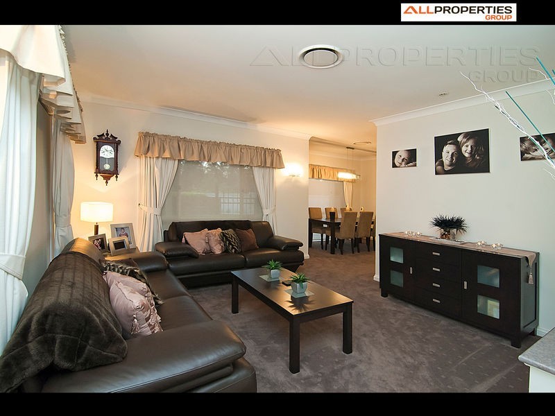 6 Sommerset close, Forest Lake QLD 4078