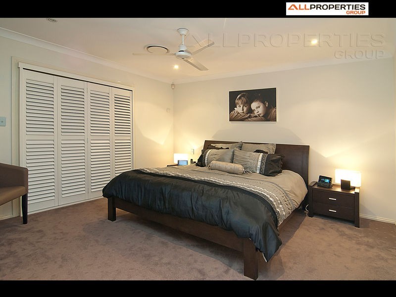 6 Sommerset close, Forest Lake QLD 4078