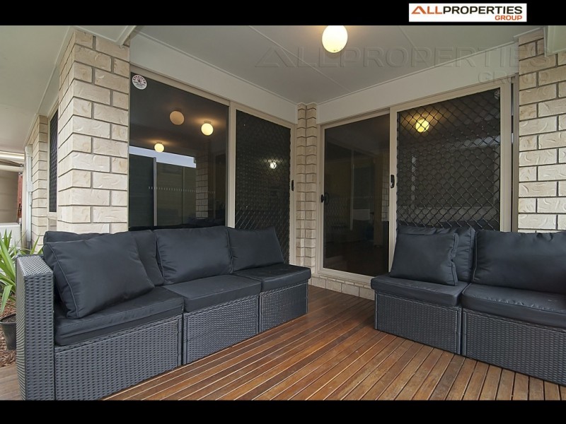 32 Bufalino, Parkinson QLD 4115