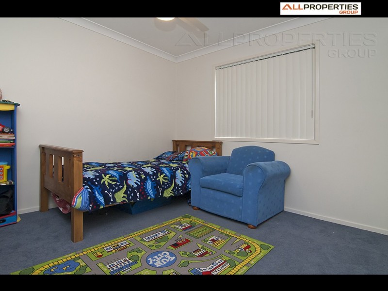 32 Bufalino, Parkinson QLD 4115