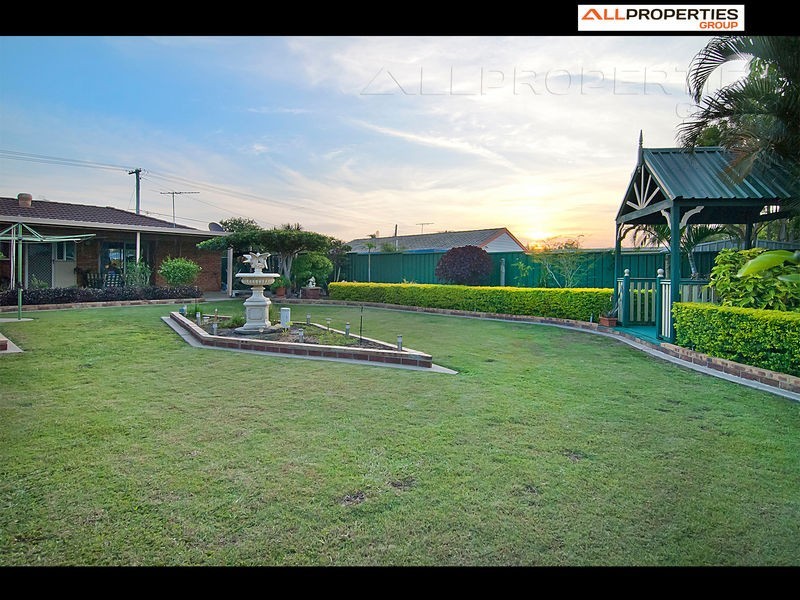 88 ESTRAMINA ROAD, Regents Park QLD 4118