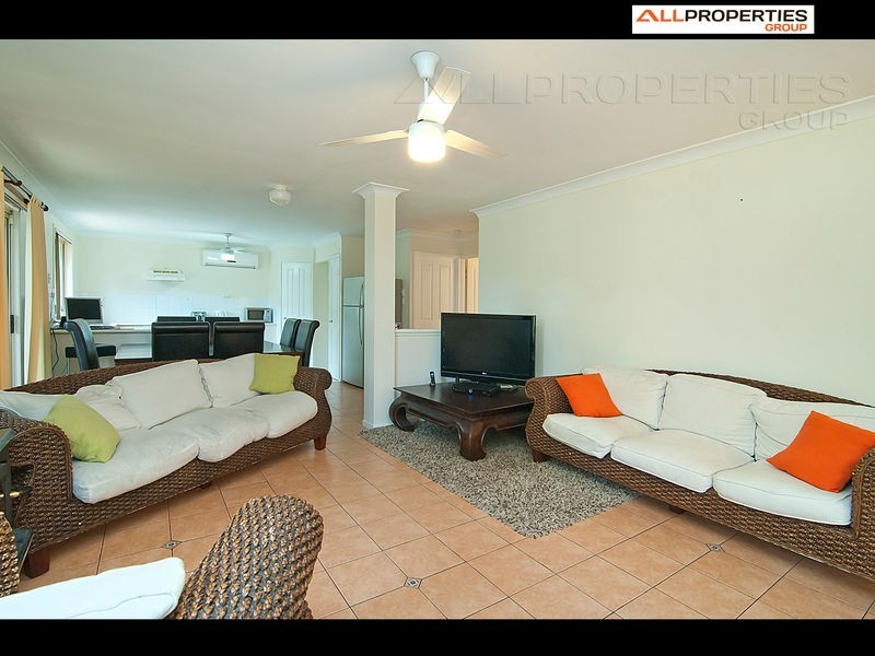 44 Rimu Crescent, Forest Lake QLD 4078