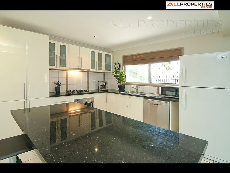 4 Orsett St, Waterford West QLD 4133