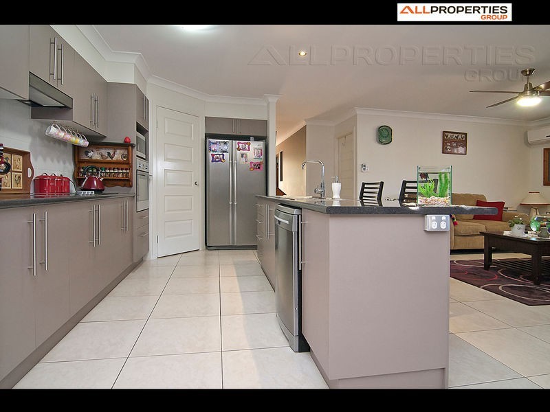 20 Skyline Circuit, Bahrs Scrub QLD 4207