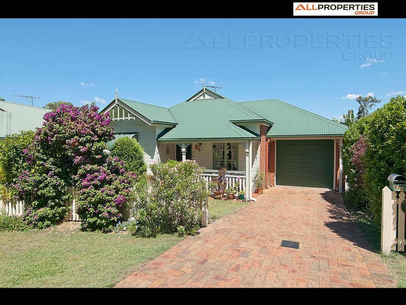 11 Purdie Place, Forest Lake QLD 4078