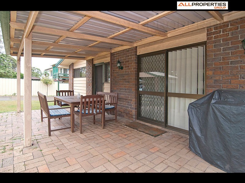 95 FLINDERS CR, Boronia Heights QLD 4124