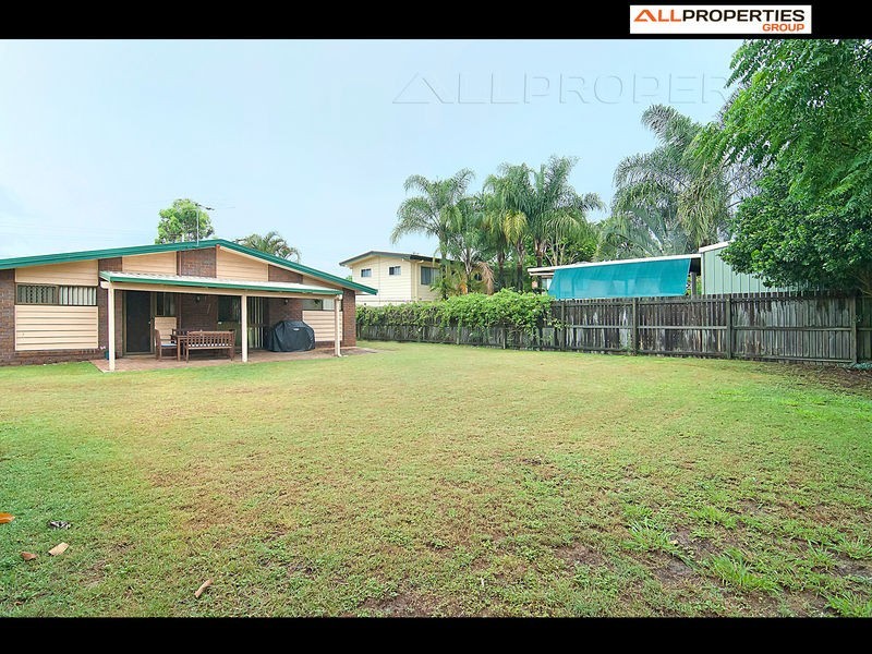 95 FLINDERS CR, Boronia Heights QLD 4124