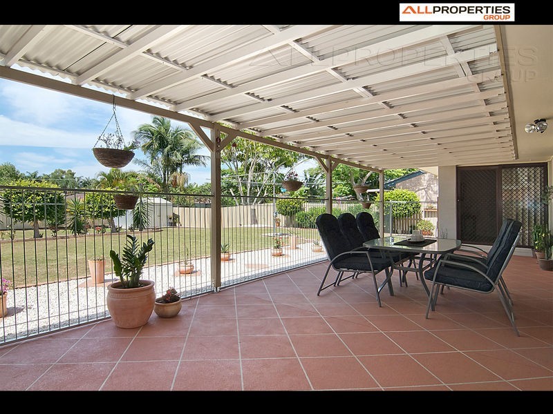 66 VANSITTART RD, Regents Park QLD 4118