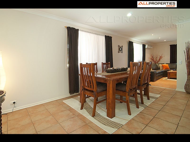 66 VANSITTART RD, Regents Park QLD 4118