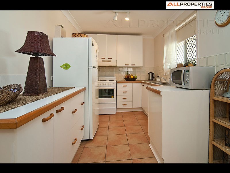 66 VANSITTART RD, Regents Park QLD 4118