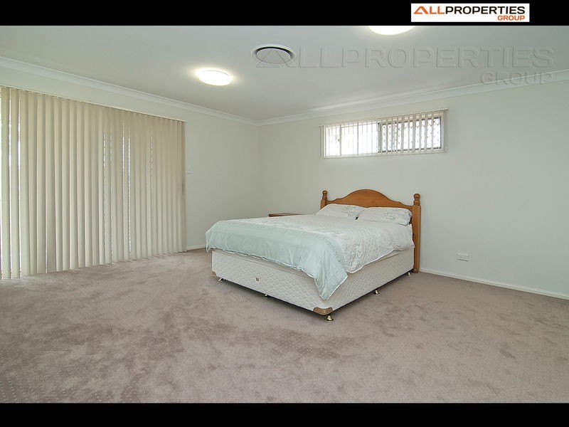 4 Casuarina Circuit, Heathwood QLD 4110