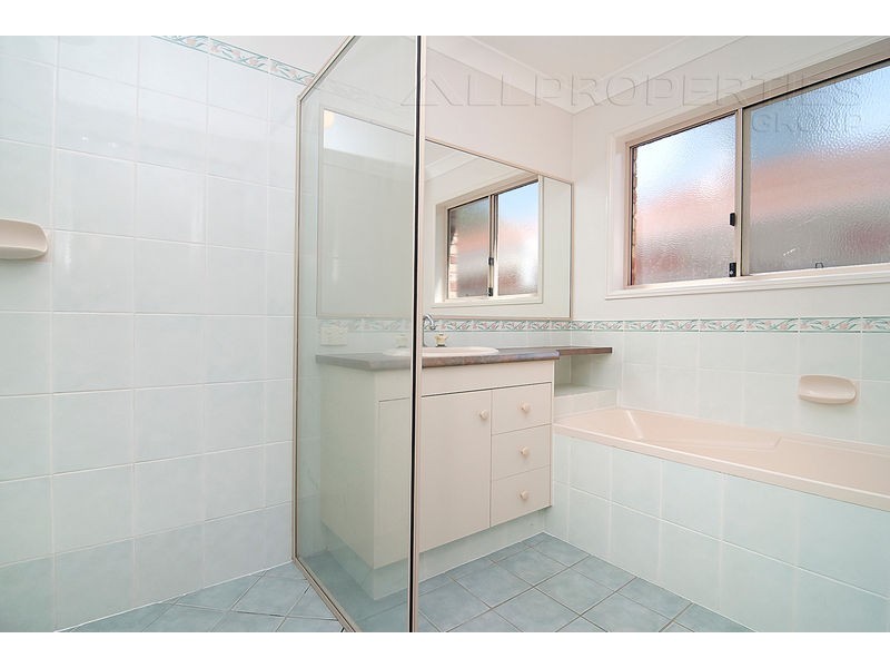 14 Goldeneye Place, Forest Lake QLD 4078