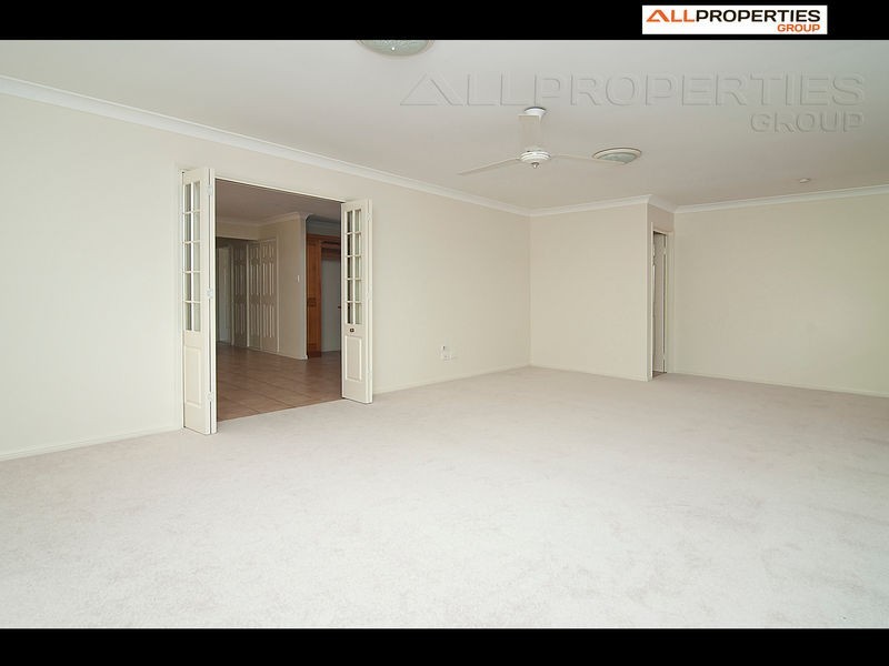 13 Seabrook Crescent, Forest Lake QLD 4078