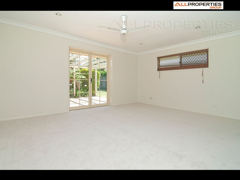 13 Seabrook Crescent, Forest Lake QLD 4078