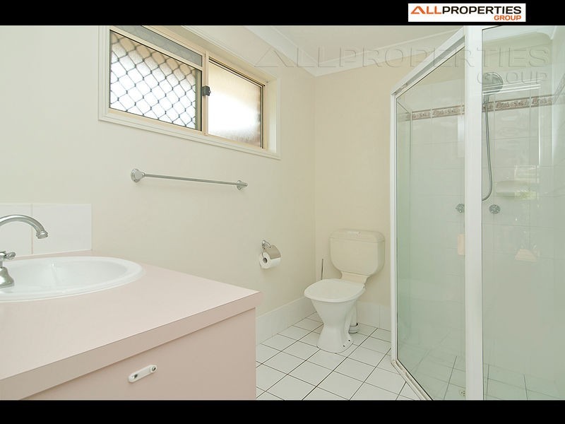 13 Seabrook Crescent, Forest Lake QLD 4078