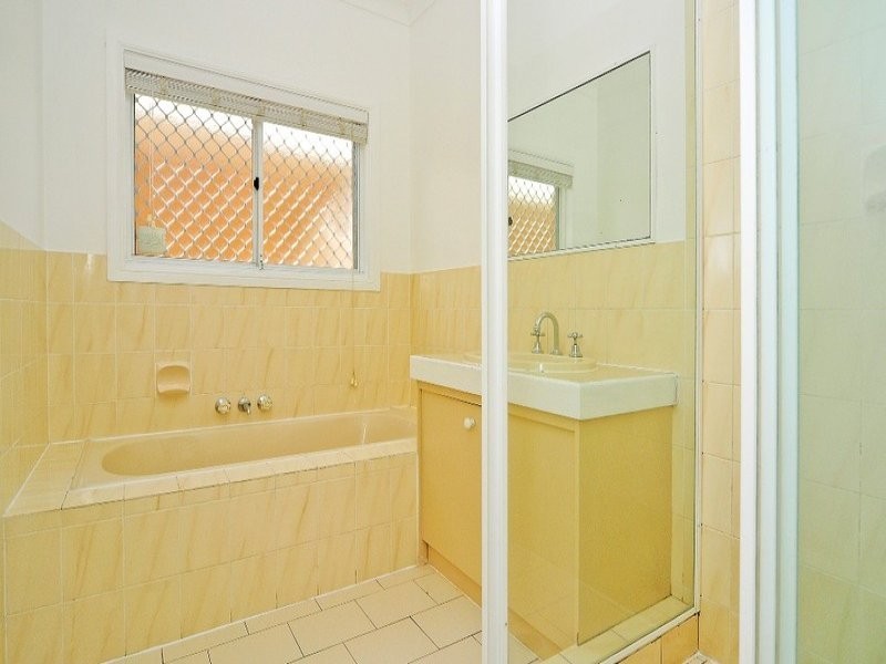 329 Blunder Rd, Durack QLD 4077