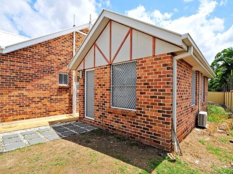 329 Blunder Rd, Durack QLD 4077
