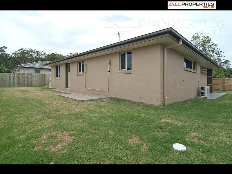 16 Dily Street, Hillcrest QLD 4118