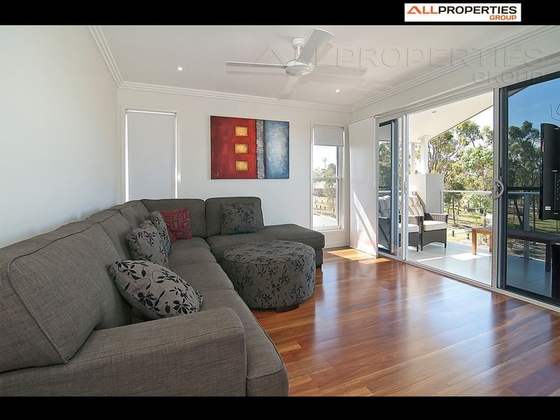 34 Sandalwood St, Heathwood QLD 4110