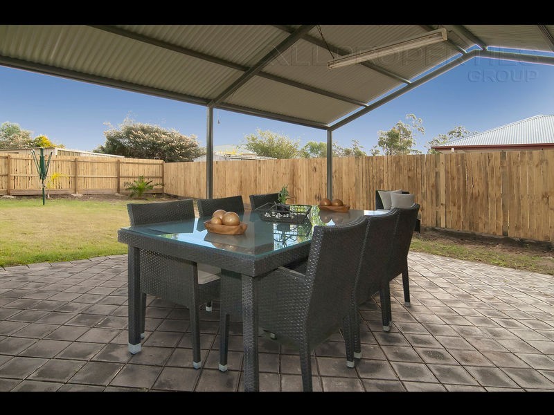 3 Tuckeroo Drive, Jimboomba QLD 4280