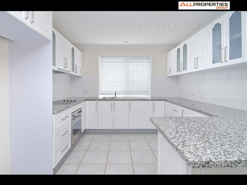 139 EMERALD DRIVE, Regents Park QLD 4118