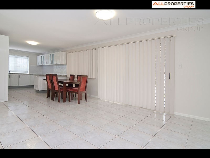 139 EMERALD DRIVE, Regents Park QLD 4118