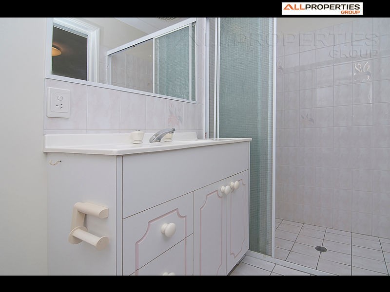 139 EMERALD DRIVE, Regents Park QLD 4118