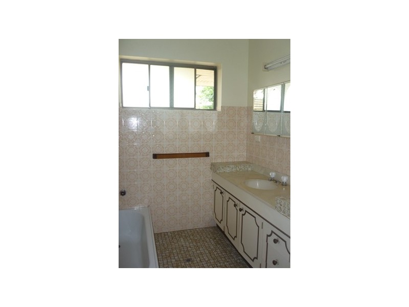 50 Nottingham Court, Forestdale QLD 4118