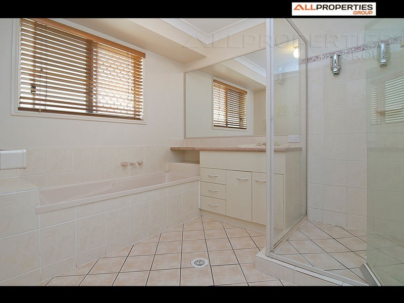 17 Montello Circuit, Springfield Lakes QLD 4300