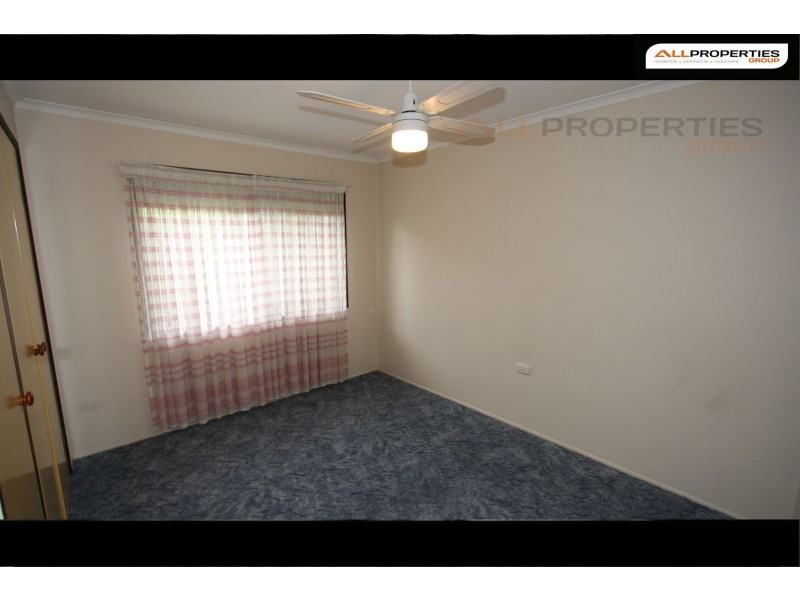 8 Thoms Crescent, Mount Warren Park QLD 4207