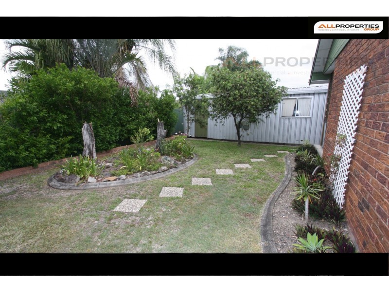 8 Thoms Crescent, Mount Warren Park QLD 4207