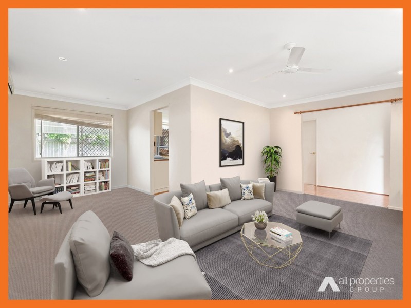 67 Bushland Drive, Regents Park QLD 4118