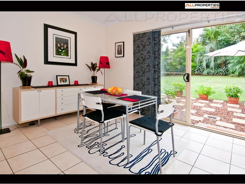 5  Amamoor court, Forest Lake QLD 4078