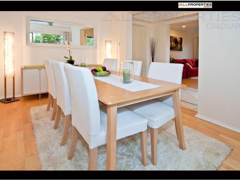 5  Amamoor court, Forest Lake QLD 4078