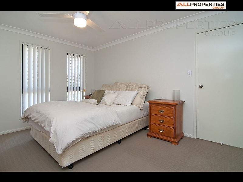 6 Lilly Pilly St, Heathwood QLD 4110