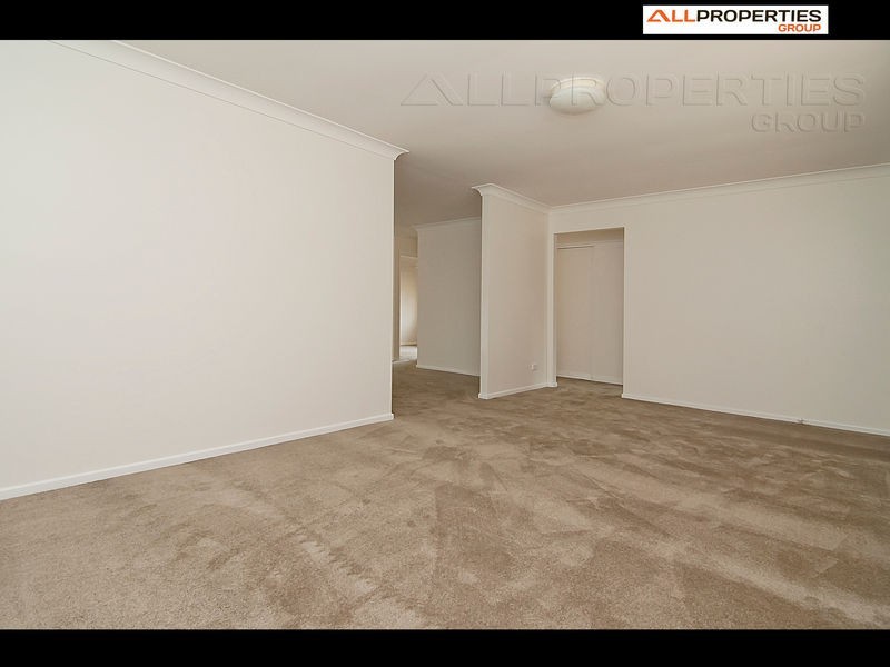 27 SAMANTHA STREET, Boronia Heights QLD 4124