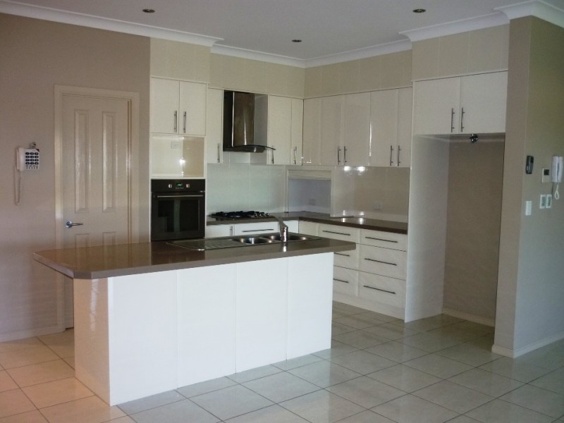 4 COOLIBAH STREET, Heathwood QLD 4110