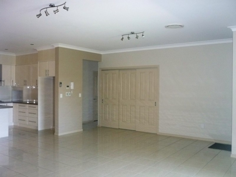 4 COOLIBAH STREET, Heathwood QLD 4110